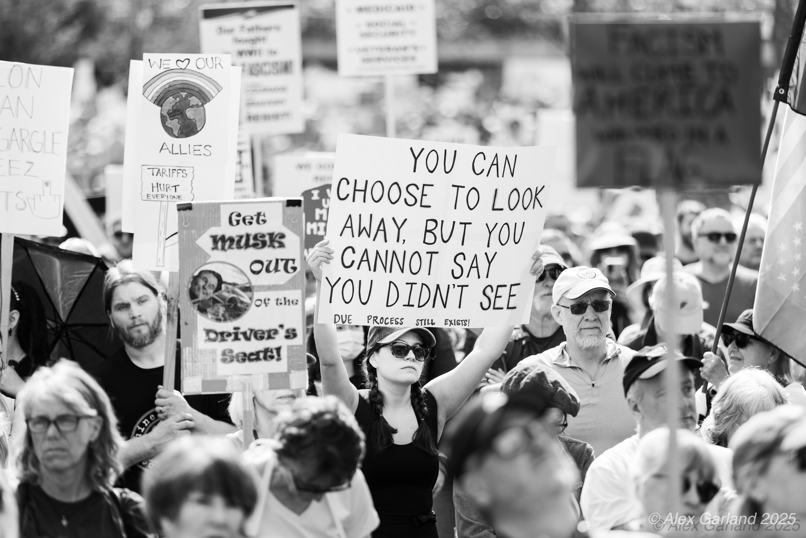 Recuperando la narrativa mientras el fascismo desangra a la nación, se debilitan las libertades de prensa y avanza la&nbsp;normalización