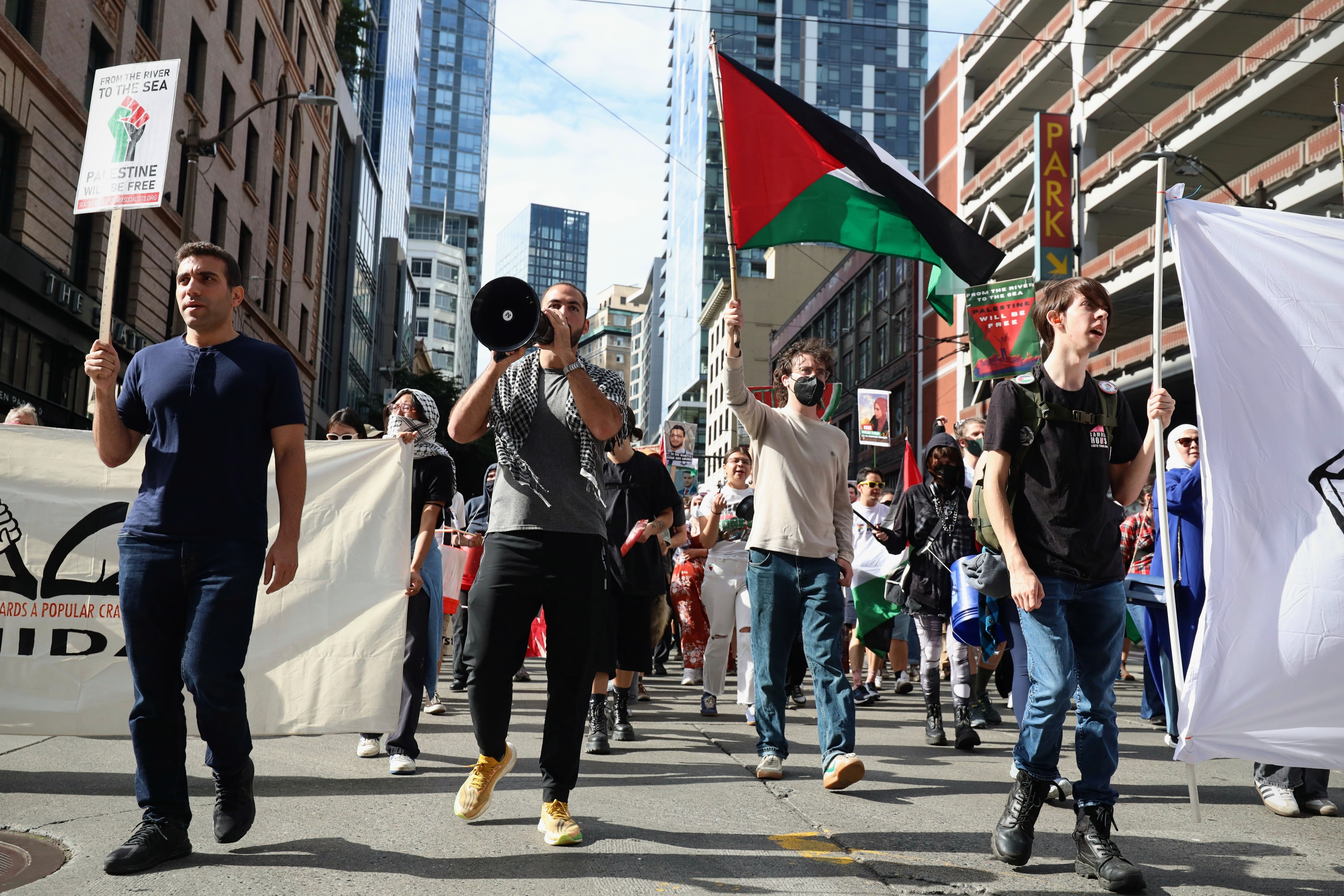 Hundreds shut down Seattle’s downtown during End the Siege on Gaza march 
