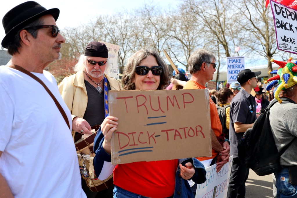 Attorney General Pam Bondi issues letter to WA Governor Bob Ferguson and 32 others for its sanctuary status 