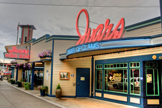 UPDATE Ivar’s responds: Whistleblower comes forward about unsafe working conditions at Ivar’s Acres of Clams: bird droppings, no mandatory&nbsp;breaks