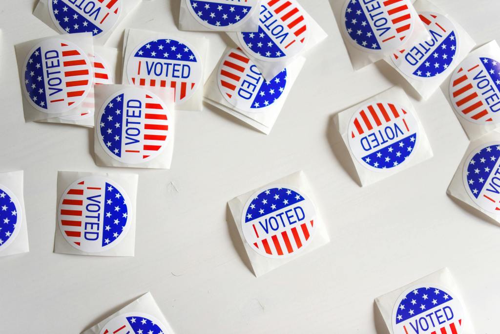 A short and sweet Seattle November election voting guide – cast your ballots&nbsp;now!