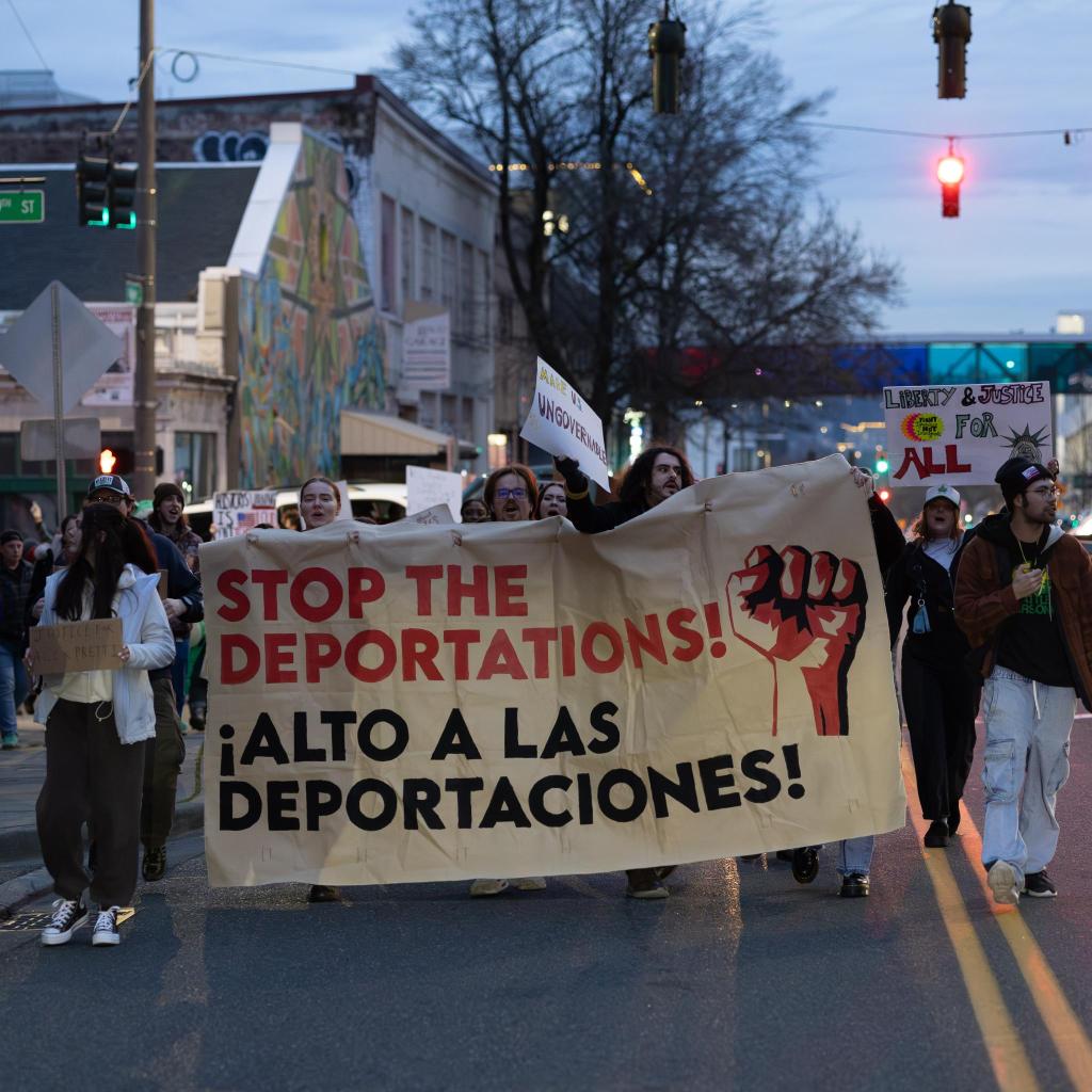 Community members demand protection from ICE at Tacoma City Council&nbsp;meeting