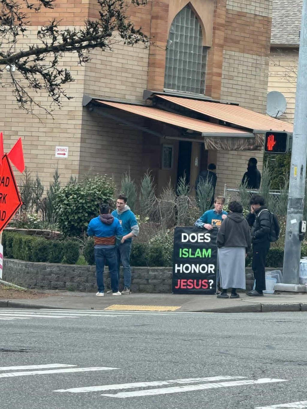 Members of For Zion Ministries regularly target Northgate’s Idris&nbsp;Mosque