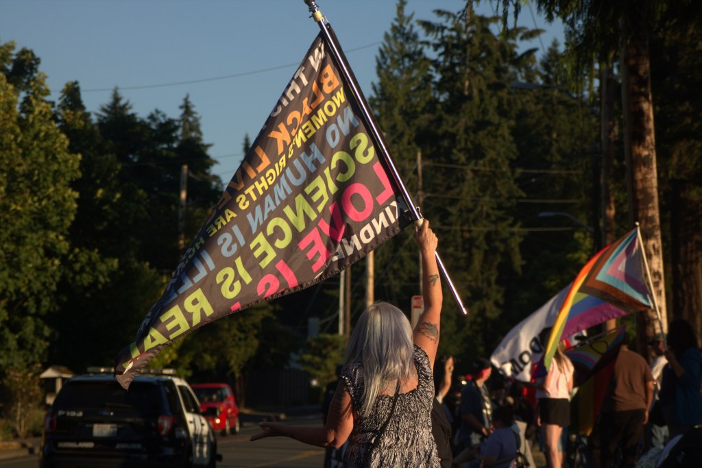 Seattle leftists protest Erika Kirk event; MAGA content creators fail at clip&nbsp;farming